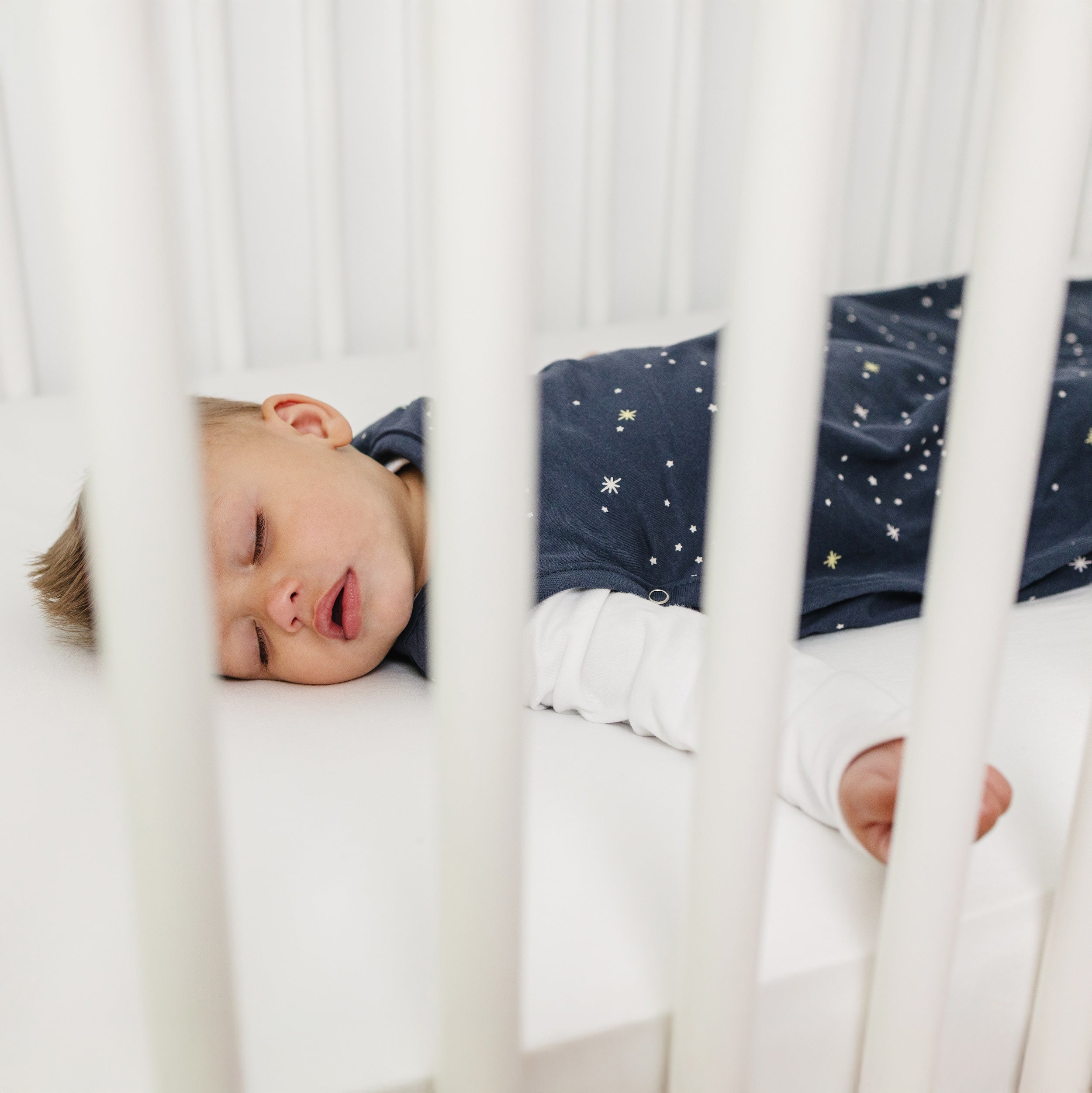 Ecolino Adjustable Toddler Sleep Bag, Organic Cotton, Universal Size: 2 - 4 Years, Milky Way Ink - Image 4